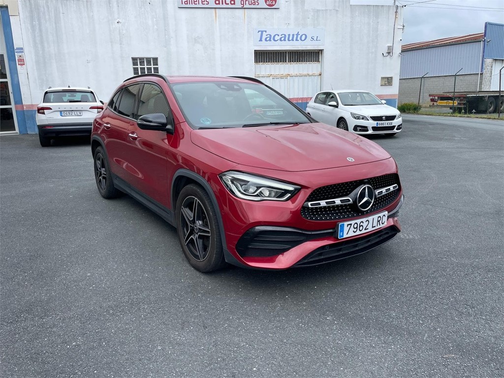 Foto 2 MERCEDES  GLA 200d  AMG