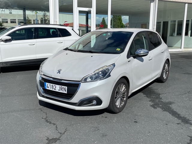 PEUGEOT 208 1.6 HDI  STYLE